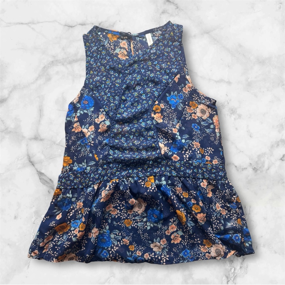 Xhilaration Blue Floral Top